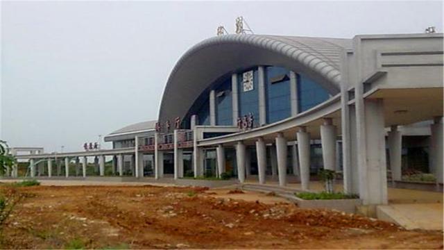 起于湖南常德,经过湖南岳阳,江西修水等地,终止于南昌西站