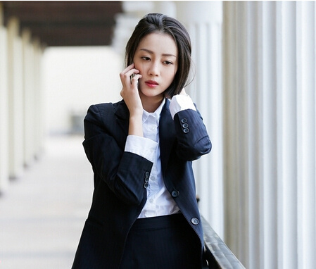 杨幂|杨幂昔日力捧小花，离开嘉行境遇凄凉，《演员》里被赵薇连骂矫情