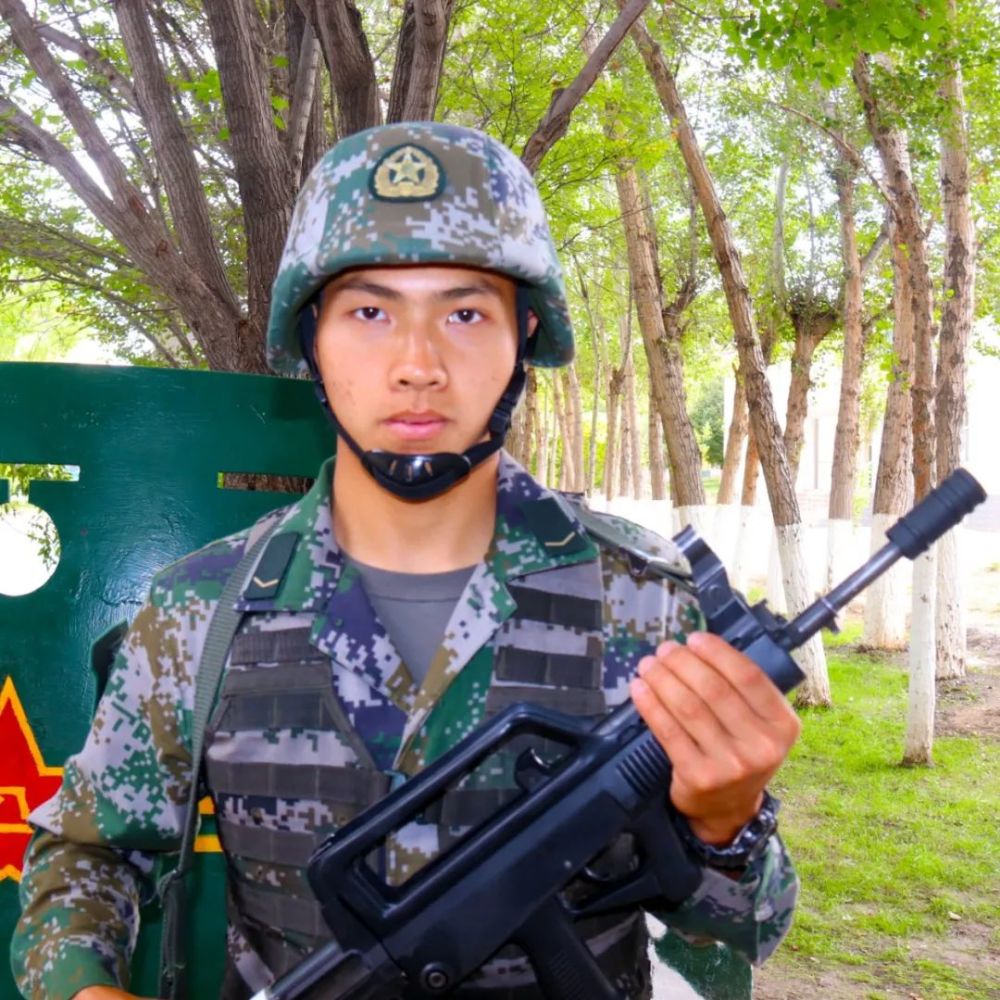 军营硬汉!看兵哥哥的华丽蜕变