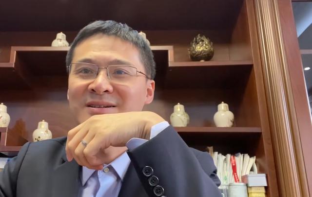 罗翔老师单日涨粉超过7万b站千万粉丝指日可待