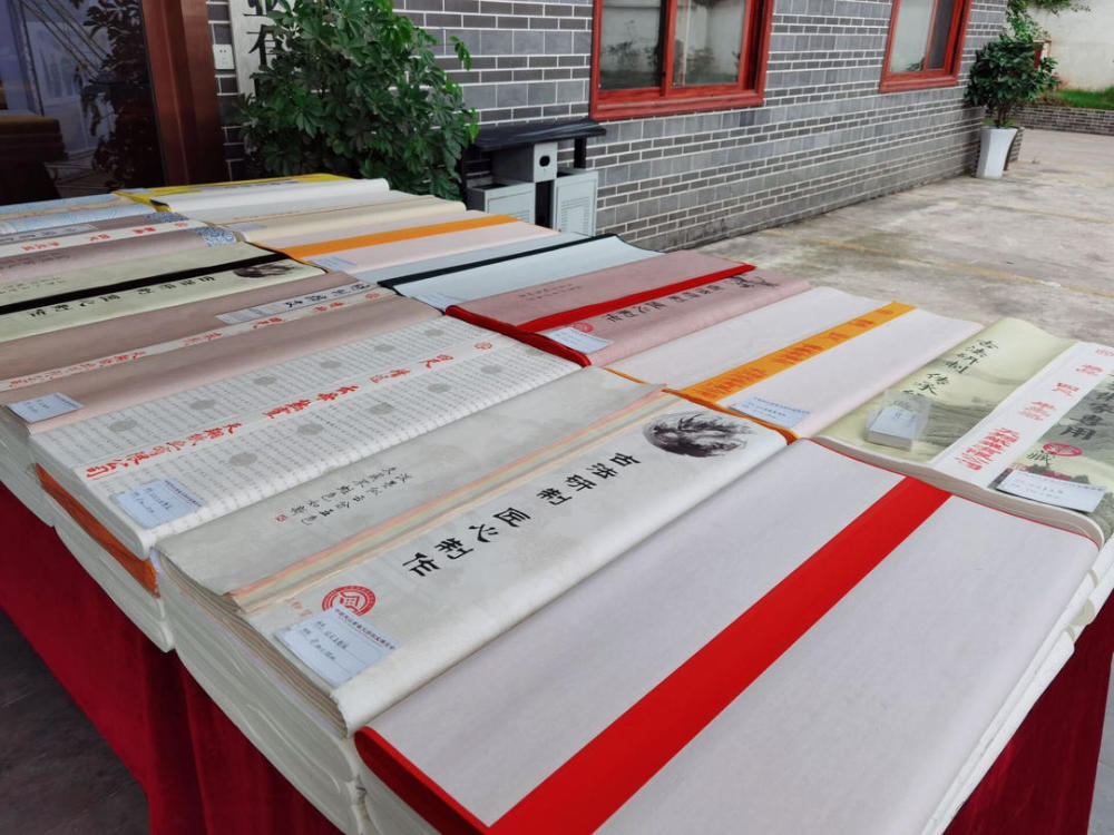 手工造纸|千年纸乡四川夹江的涅槃“纸”路 引来专家赞其“未来可期”