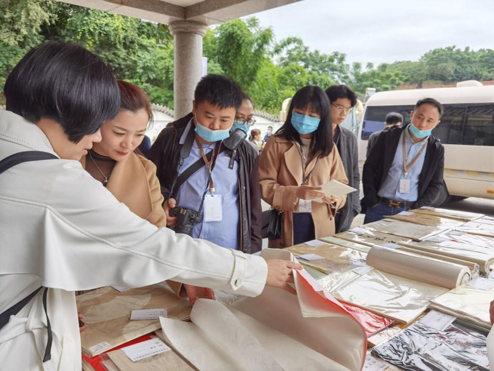 手工造纸|千年纸乡四川夹江的涅槃“纸”路 引来专家赞其“未来可期”