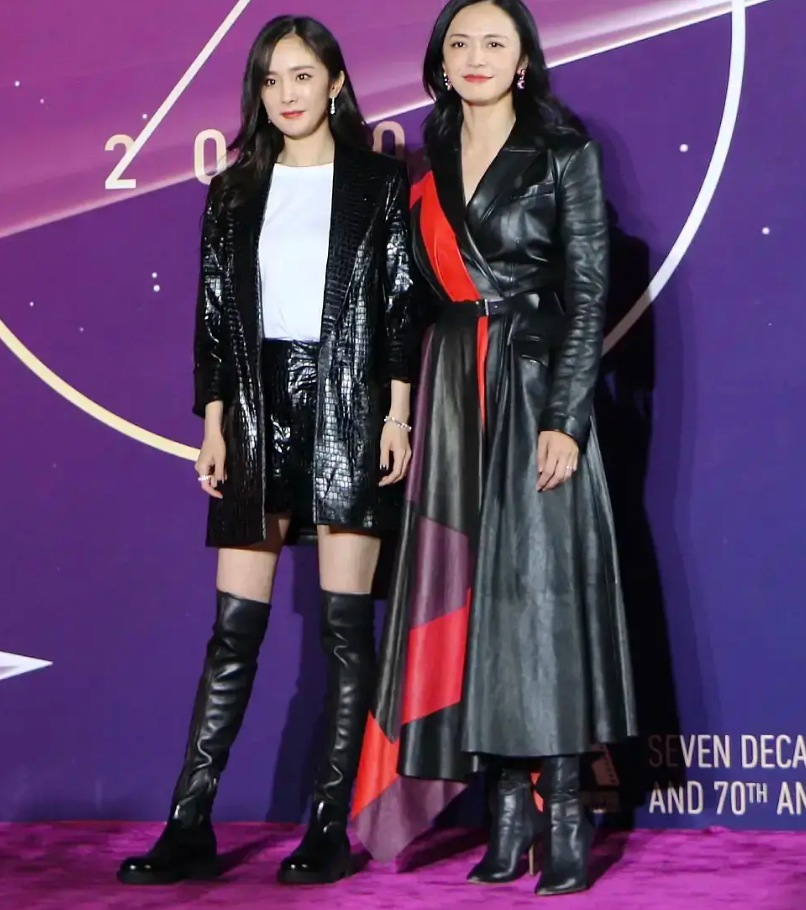 杨幂|北电校庆历代花旦同台比美！杨幂发际线瞩目，杨紫透明裙暴露腿粗