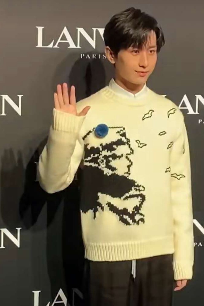 章子怡|章子怡产后首现身秀场，与马伊琍佘诗曼比美，生图曝光脸部干瘦显皱纹