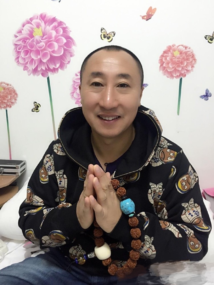 赵本山|赵本山徒弟出车祸当场去世，现场视频记录经过，儿子张尧发文怀念