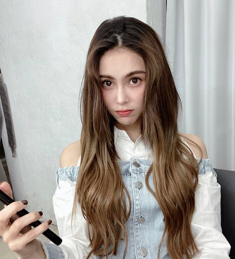 和昆凌连登热搜,未嫁周杰伦的侯佩岑不是输家|侯世宏|林月云|侯佩岑