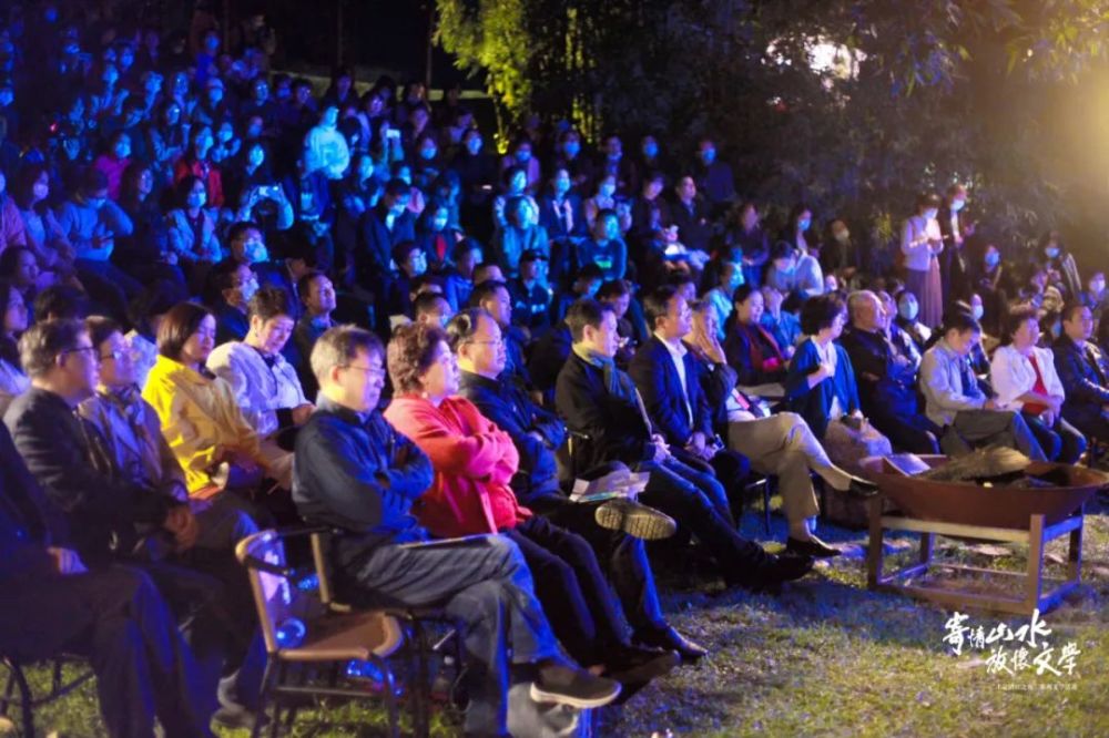 广西师范大学出版社|新鲜图集出炉丨“王蒙漓江之夜”系列文学活动盛大呈现