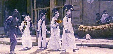 芳达莉·卡菲|关于1992年故宫墙出现宫女事件，科学家解释的是什么原理？