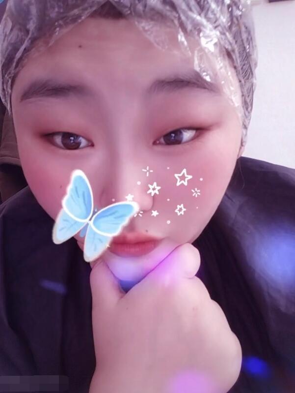 朱之文|大衣哥女儿因肥胖深夜痛哭后，晒染发美照，想要魔法减肥回到童年