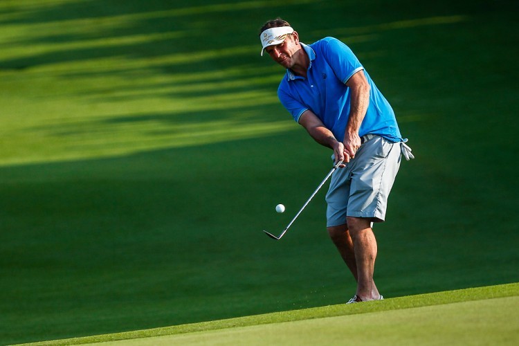 小球代替大球,镜报:曼联旧将李夏普转战高尔夫赛场