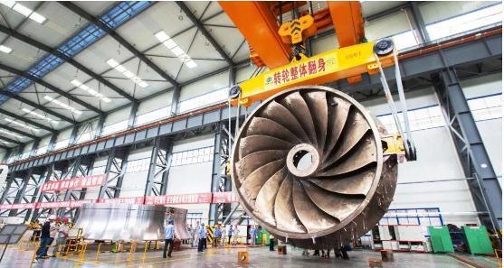 三峡水电站|世界最大水力发电机，18层楼高，重量超埃菲尔铁塔，我国要装16台