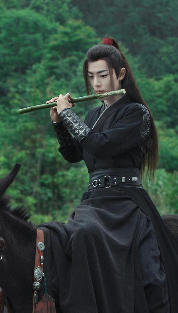 肖战|恭喜肖战，取得历史性的成就，粉丝突破2700万，未来可期！