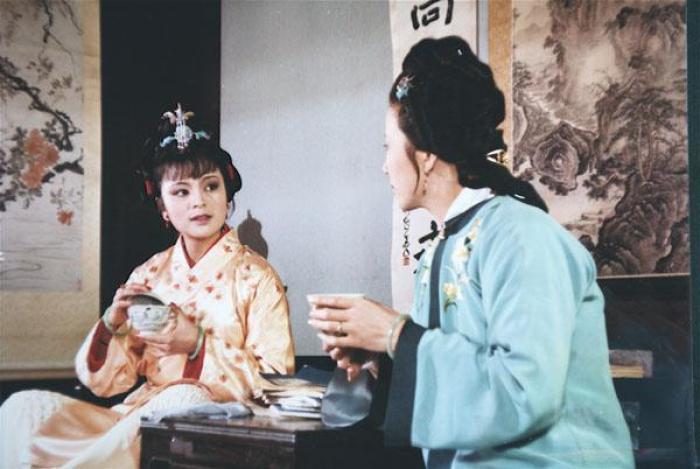 王熙凤|王熙凤生病后，王夫人立马调整荣国府管理层，背后蕴藏玄机