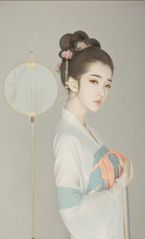 艳域东方|钗头凤,清新古风少女写真_腾讯新闻