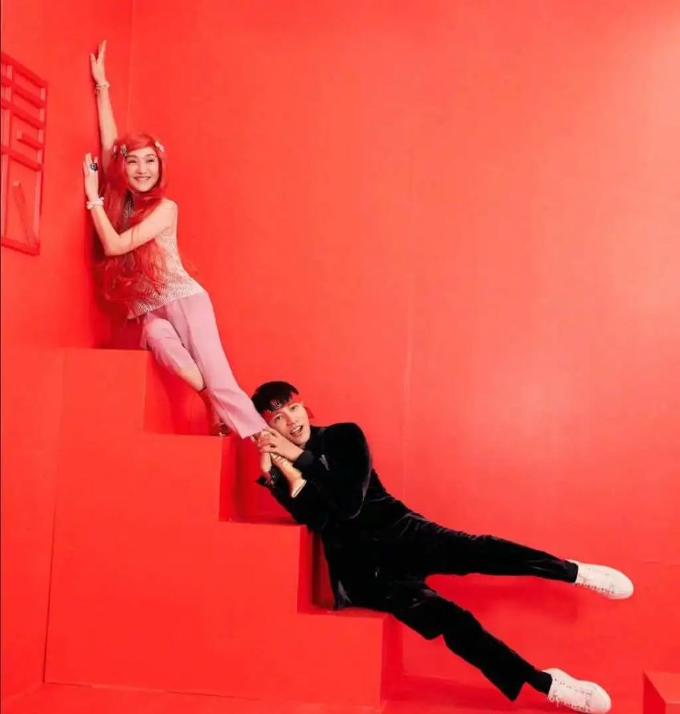 周迅|一个未婚有子、一个频传婚变，谁说世界上没有异性纯友谊？