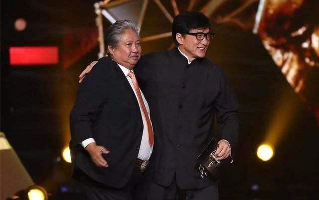 洪金宝|68岁洪金宝再谈成龙，称其永远是英雄而我喜欢群戏，我们爱好不同