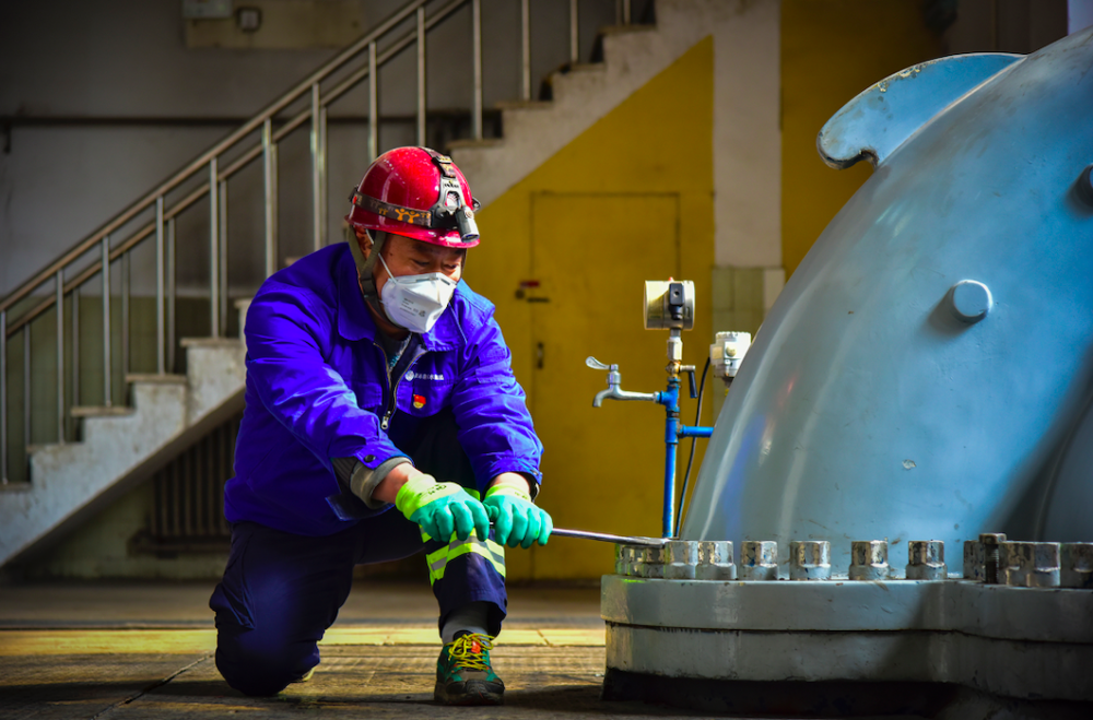 杨玉民|“细节决定成败”，水厂老钳工的职业经