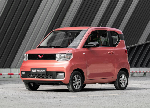 五菱宏光mini成爆款 三万左右值吗 看看配置还是别吹了 五菱宏光mini 五菱宏光mini Ev 五菱汽车