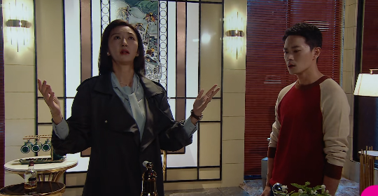 唐一菲|唐一菲为了满足戏瘾，强行加戏引发众怒，陈凯歌怒斥：太自私