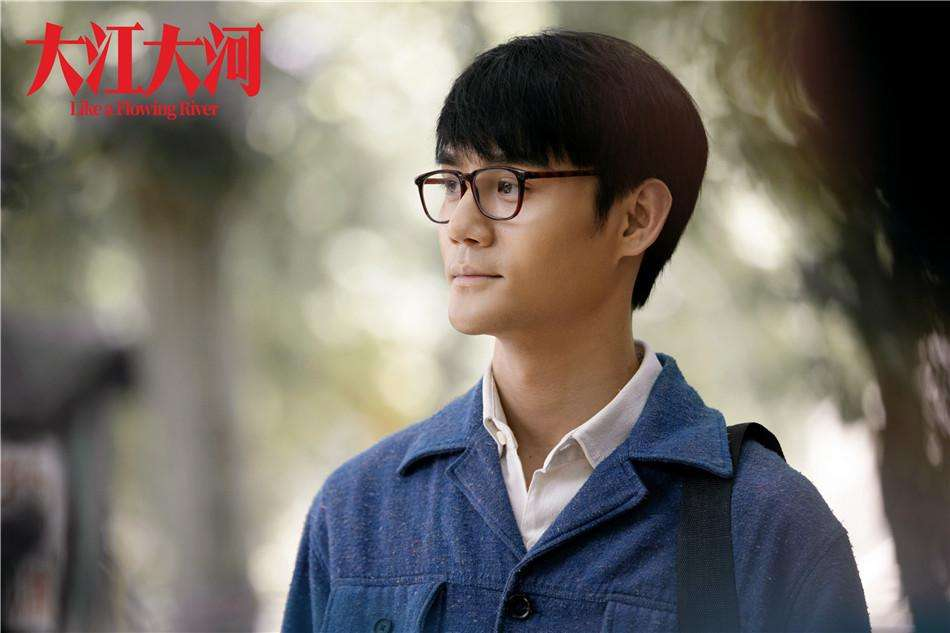 王凯|王凯又没得奖，侯鸿亮又要挨骂？