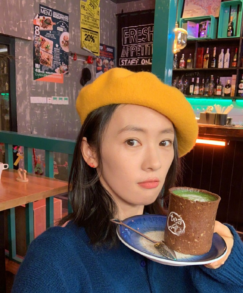 赵丽颖|童瑶斩获金鹰节最佳女演员惹热议，网友：实至名归呀，为什么带赵丽颖