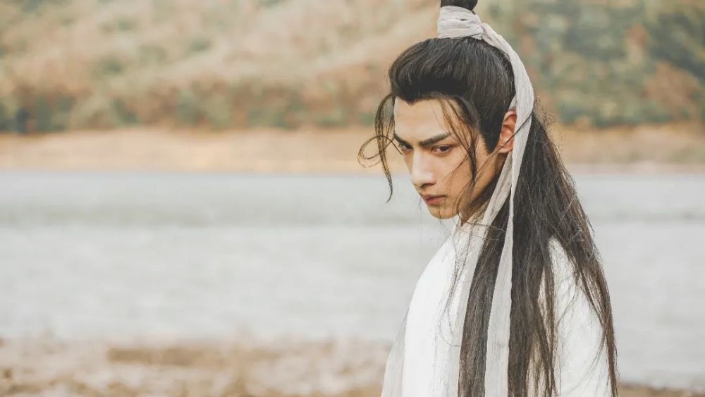 罗云熙|他是娱乐圈最大谜团：帅到惨绝人寰，为什么老被女人抛弃？