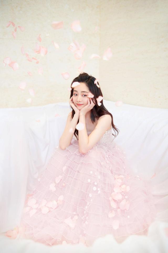 谭松韵|连续出了两部爆款作品后，谭松韵新剧将开播，这次也能火吗？