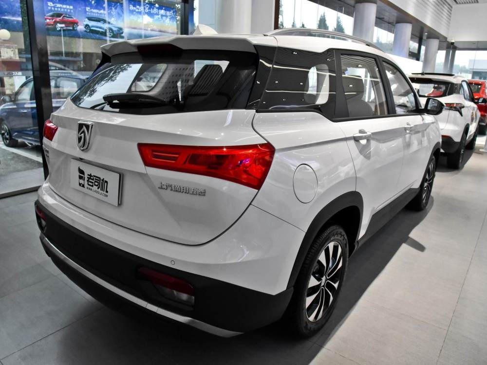 家用suv的好选择小哥带你一起看宝骏530