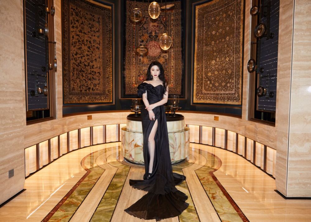 范冰冰|范冰冰晒照阅读量破千万，为啥人气还这么高，网友的分析很有道理