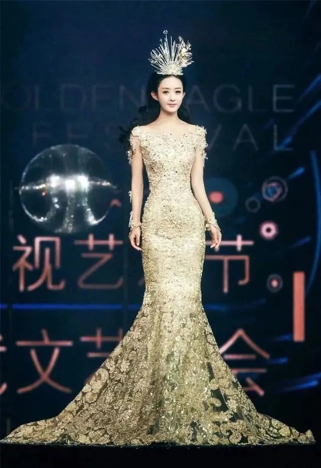 中国电视金鹰奖|赵丽颖二度斩获金鹰奖，成85后小花第一人，上台领奖一脸淡定