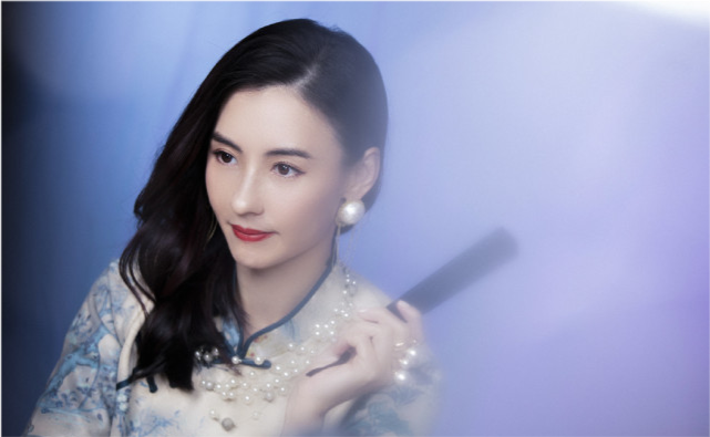 张柏芝|张柏芝代言不断，曾被传与周星驰结婚？还怀四胎？她现身力破谣言