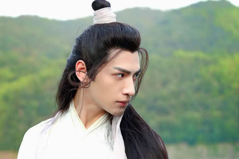 迪丽热巴|《驭鲛记》将拍，迪丽热巴担纲女主，男主是任嘉伦或罗云熙