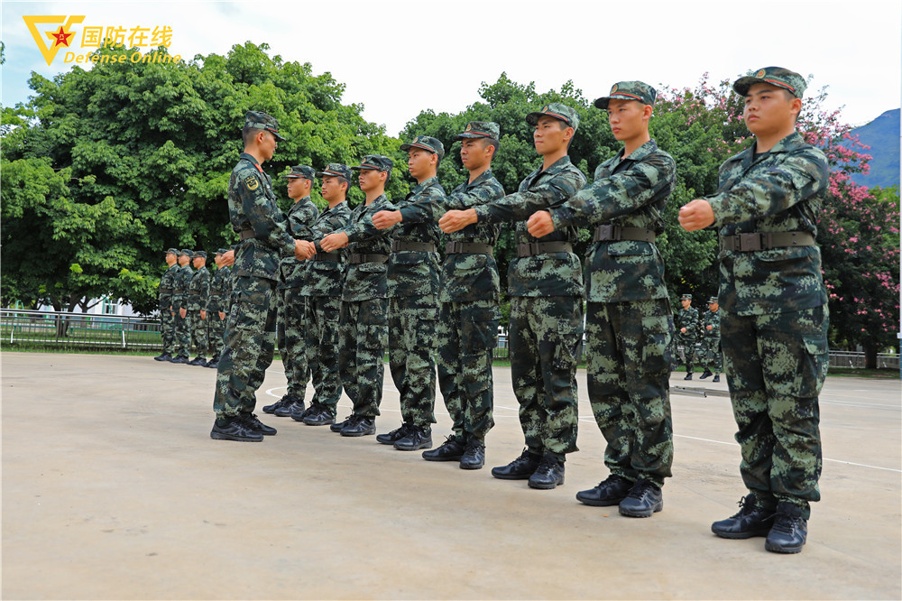 探访新兵营盘点那些难忘的第一次