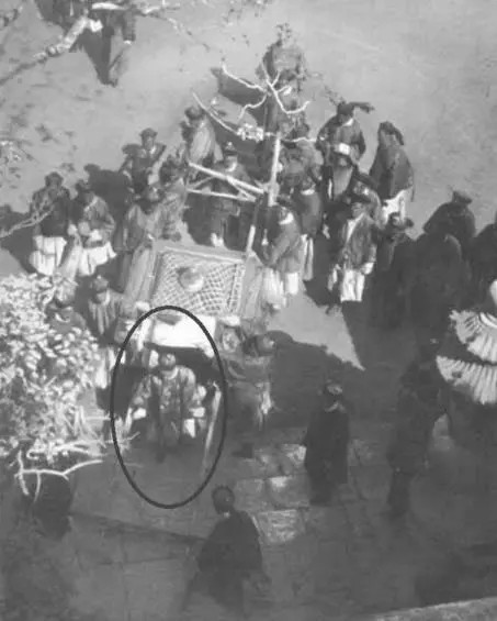 罕见老照片:图1光绪帝唯一真人照,图6即将被斩首的义和团拳民