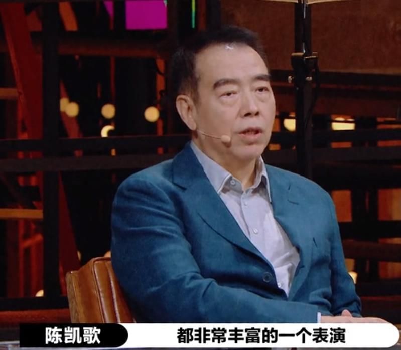 李溪芮|李溪芮演技差也就罢了，情商也不如师妹黄梦莹，难怪赵薇批她矫情