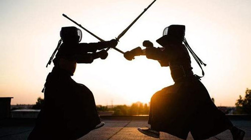 考古|他是一代考古巨骗，偷埋石器造假历史，却骗了整个日本20年