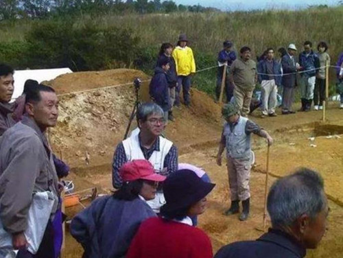 考古|他是一代考古巨骗，偷埋石器造假历史，却骗了整个日本20年