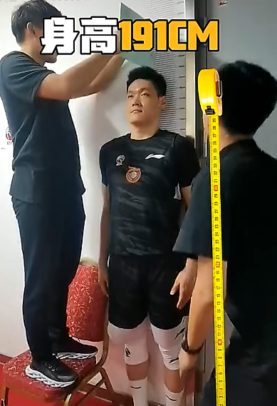 郑祺龙,祝铭震首秀表现惊艳,为何人气选手张宁却表现糟糕呢?_腾讯新闻