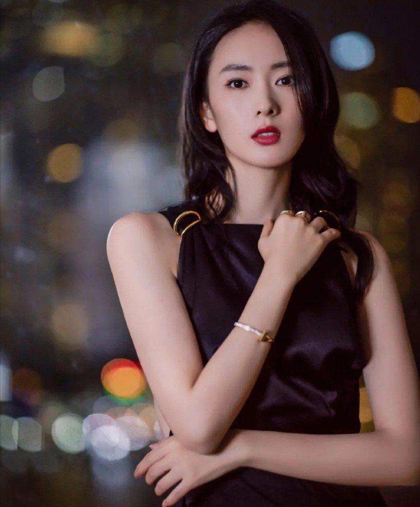 首次入围金鹰奖即获"最佳女演员奖",恭喜童瑶,实至名归!_腾讯新闻