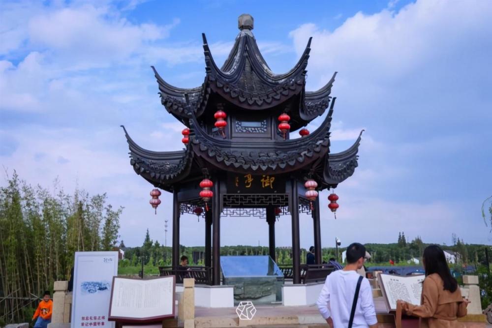 中医文化等特色内容融入其中同时将望亭老街风貌,遗址考古文化并新建