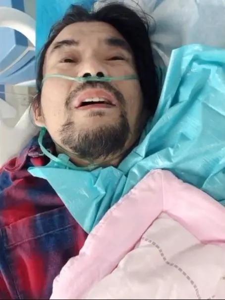 面筋哥|面筋哥穿病服深情献唱，肺癌晚期的他，放不下如日中天的事业！