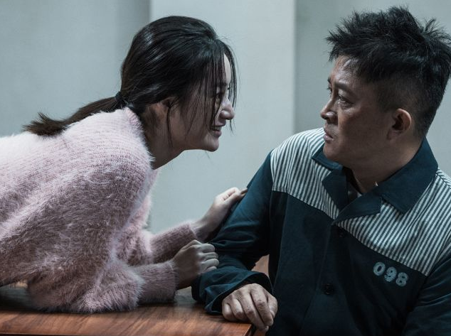 杨志刚|演员2：杨志刚演技遭批评，演了17年的戏，为何在这个节目显得格格不入？