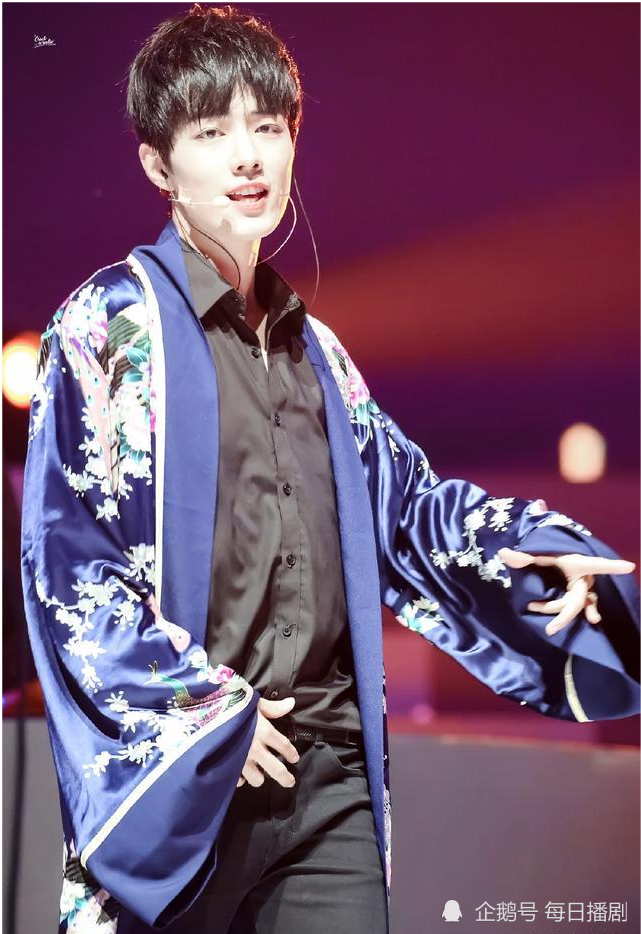 肖战|品牌获得金微奖，肖战功不可没