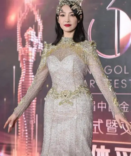 金鹰女神|说好的金鹰女神，她却和金鹰奖没半毛钱关系？