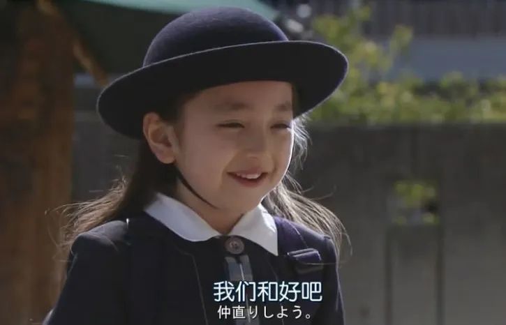 吉娜|吉娜怀孕了，技术流分析她的孩子会遗传整形前吗？