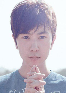 肖战|和肖战炒cp不成的ta，转头就去和00后谈恋爱……