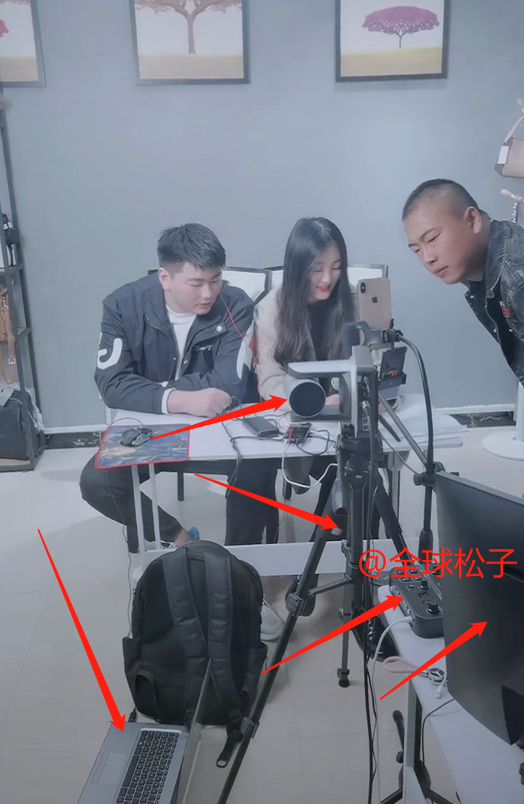 朱之文|大衣哥儿媳也有幕后策划团队，直播设备专业，台词有人指导