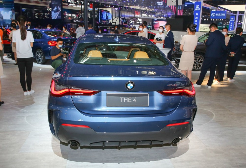 2020款宝马4系,百公里加速仅需7.7s,35.98万起