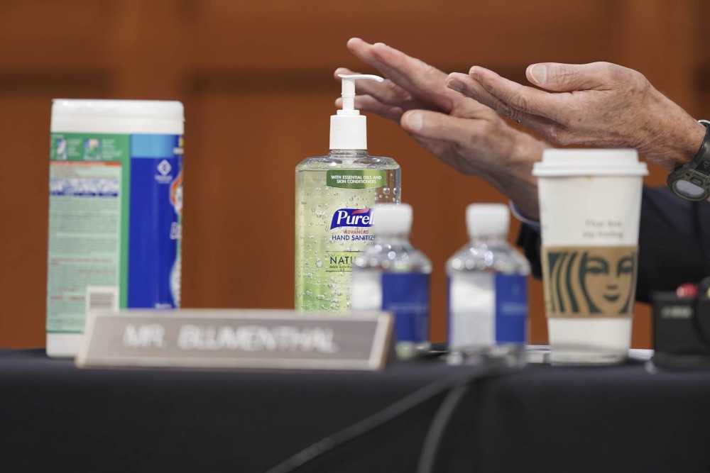 新冠病毒|研究称新冠病毒皮肤上存活时间是流感病毒5倍，乙醇可15秒灭活