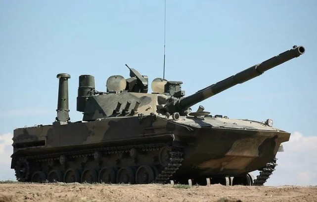 中国15式坦克新对手印度紧急向俄采购章鱼坦克性能如何